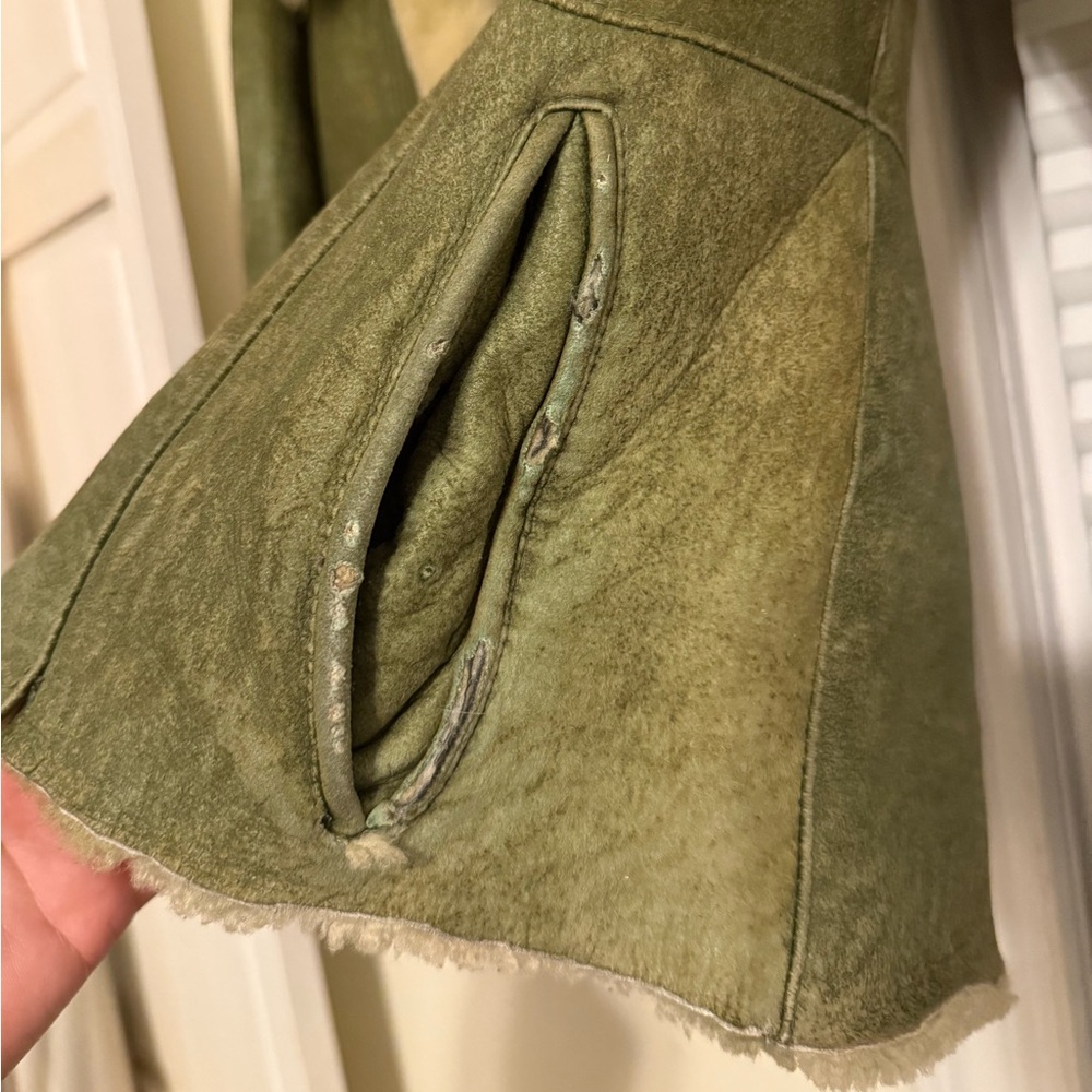Vintage Green Genuine Shearling Fur Jacket With Flared Sleeves - Picture 8 of 12